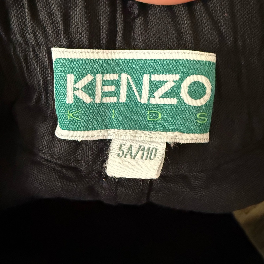 Kenzo Kids Navy Shorts with Tiger on the back - Picture 4 of 4